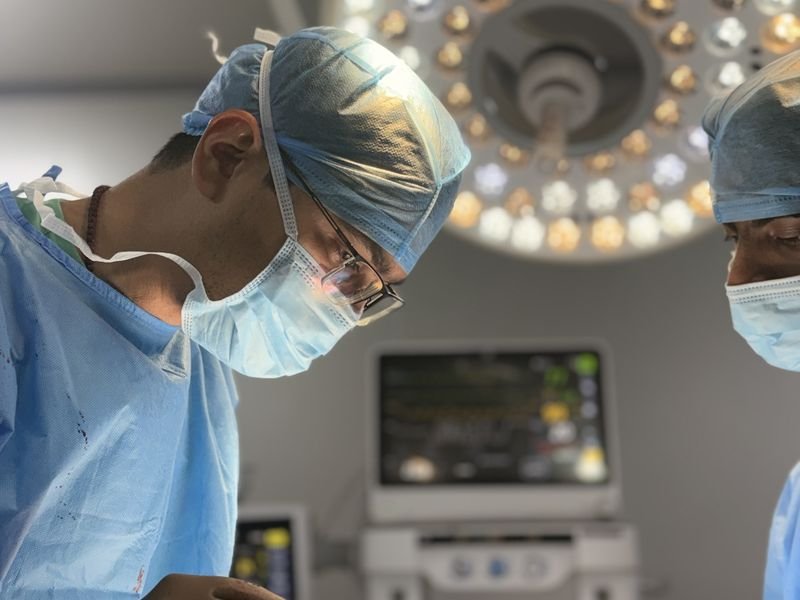 Dr Prabhat Yaji, surgical oncologist, operating at ARC Cancer Hospital
